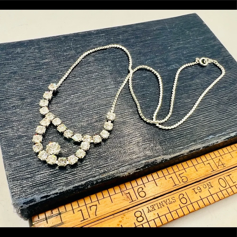 Vintage silver tone chain necklace rhinestone accents